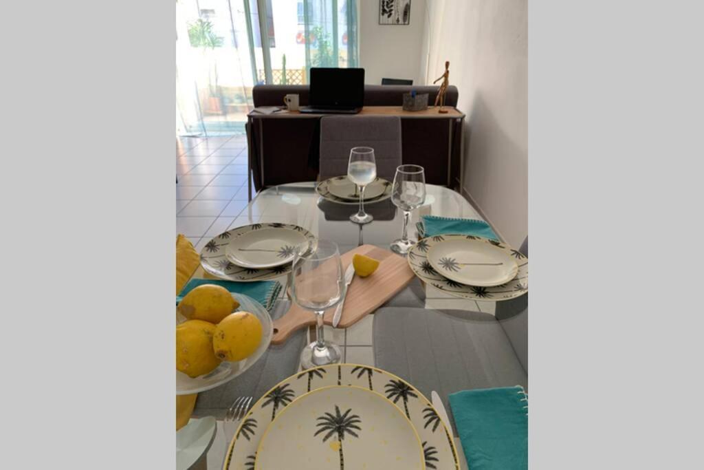 Bel appartement à 100 mètres de la plage Nice Exterior foto